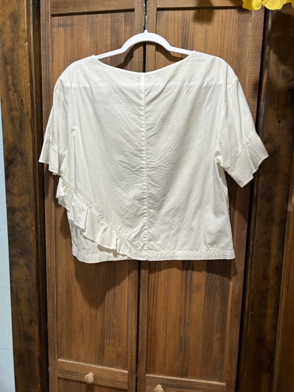 Calvin Klein White Ruffle Diagonal-Detail Blouse - Picture 6 of 6